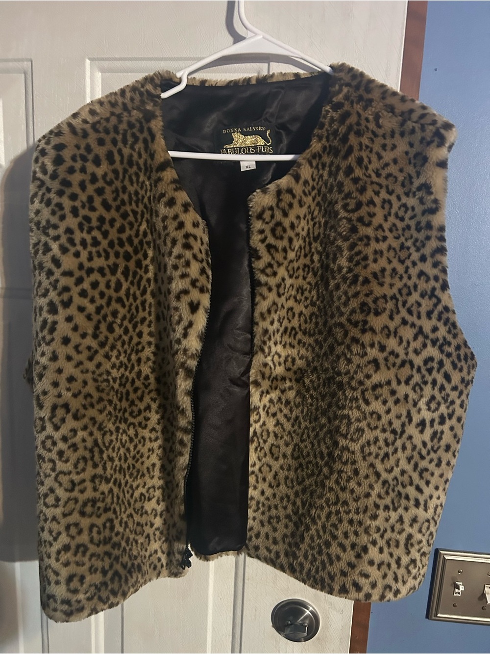 Donna Salyers Fabulous/Furs Size XL Cheetah Print Vest For Animal Lovers